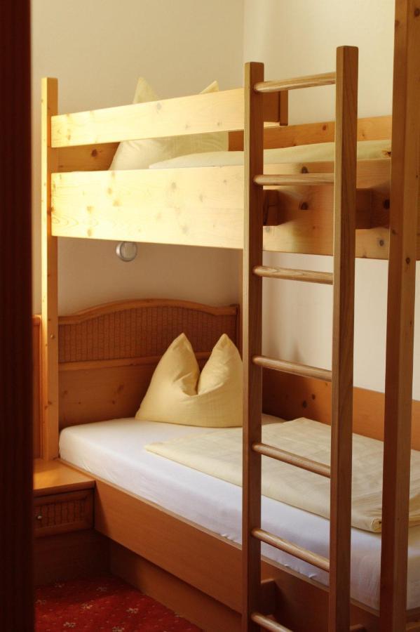 Hotel Juchhof ليرموس المظهر الخارجي الصورة